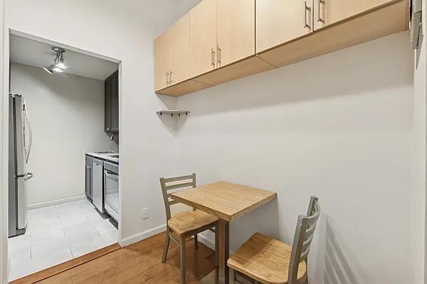 Madison Ave #7A - Photo 3 of 8