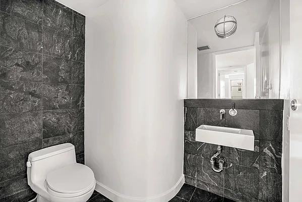 W 58th St #10-11D - Photo 6 of 20