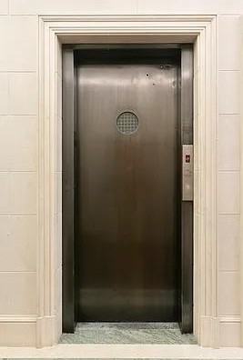 W 47th St #7C - Photo 7 of 8