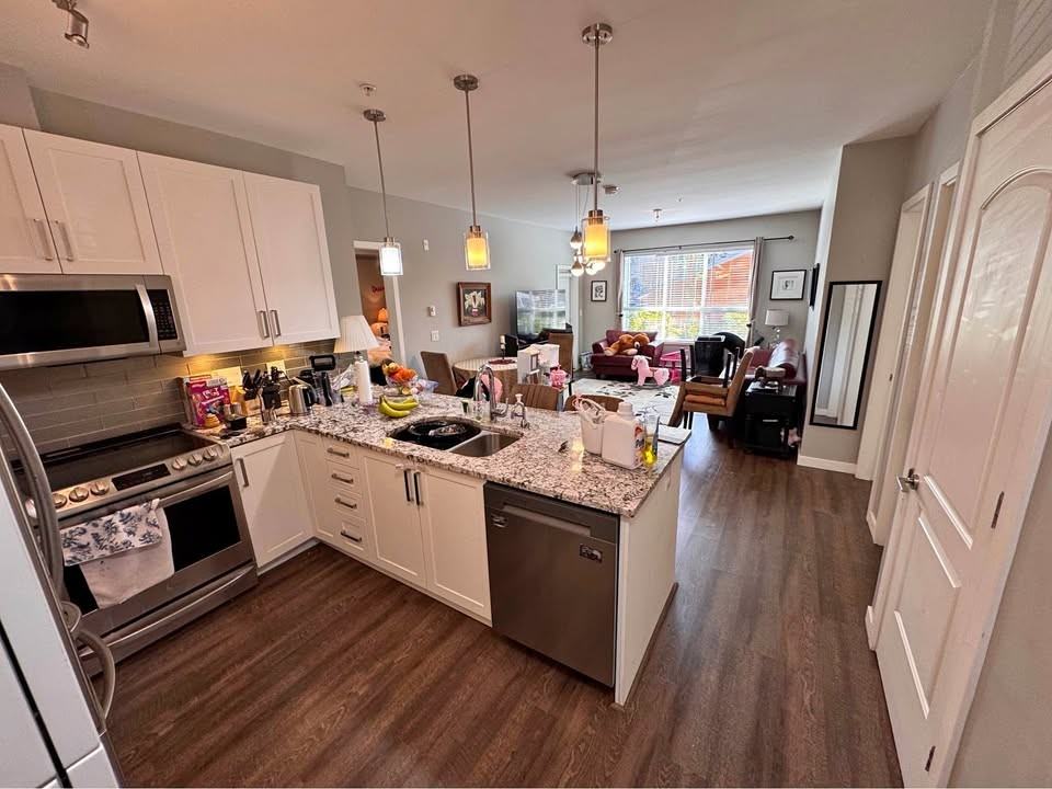 6490 194 Street #6 - Photo 2 of 13