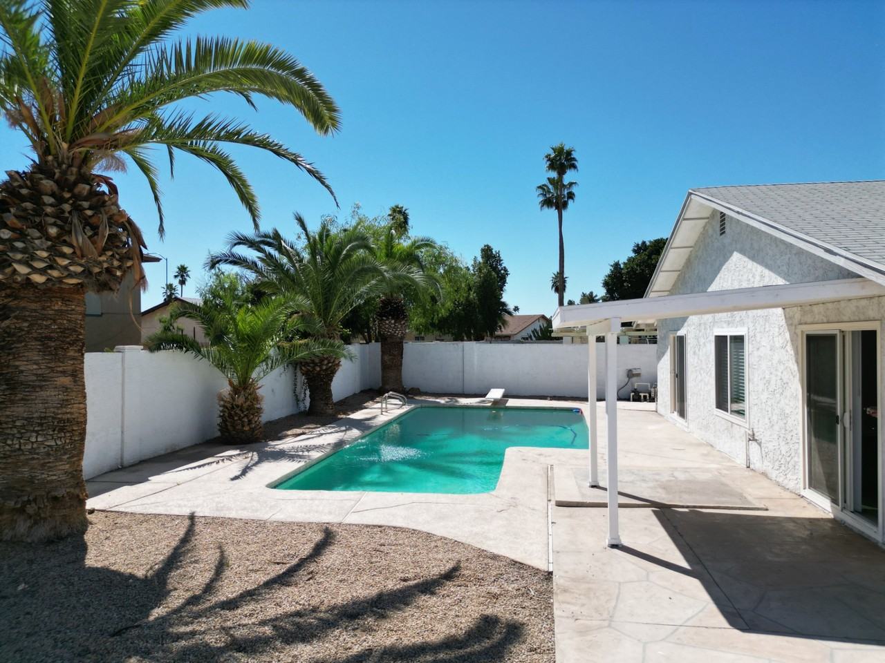 639 W Grove Cir #1 - Photo 2 of 16