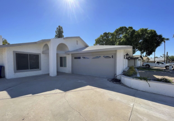 639 W Grove Cir #1 - Photo 3 of 16