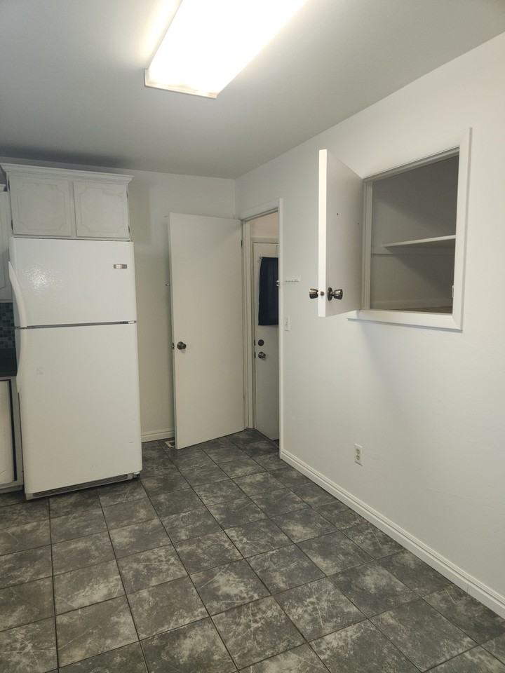 326 W Harvard Dr #326 - Photo 5 of 19