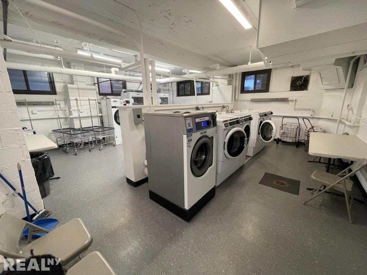 E 69th St #2B - Photo 6 of 8