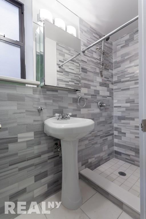 W 97th St #5N - Photo 5 of 8