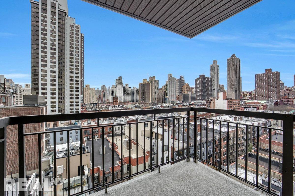 E 91st St #1202 - Photo 2 of 11