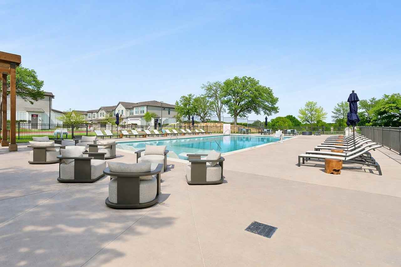 The Brookman - Photo 2 of 37