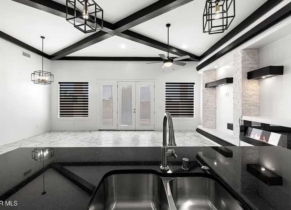 13256 Coldham St #1 - Photo 7 of 18