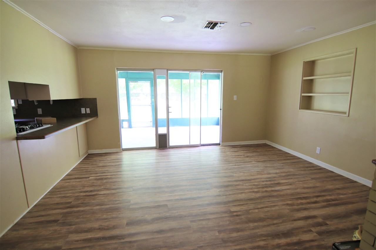 880 Morning Glory Dr #1 - Photo 3 of 15