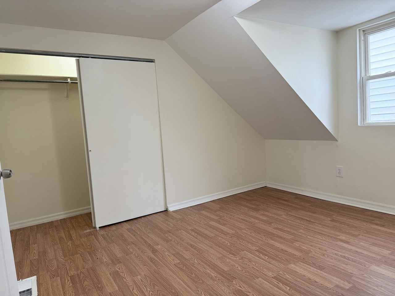 8307 S Buffalo Ave #1 - Photo 5 of 11