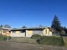 featured image of 2002 King St #1