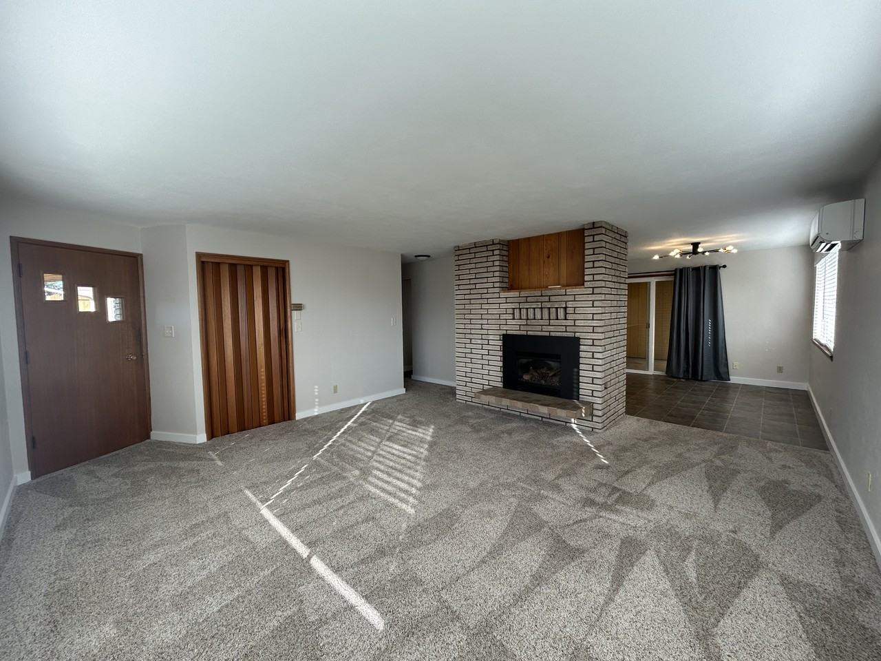 2002 King St #1 - Photo 3 of 14