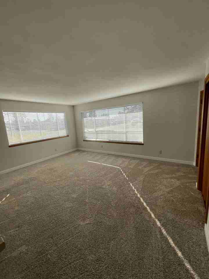 2002 King St #1 - Photo 4 of 14