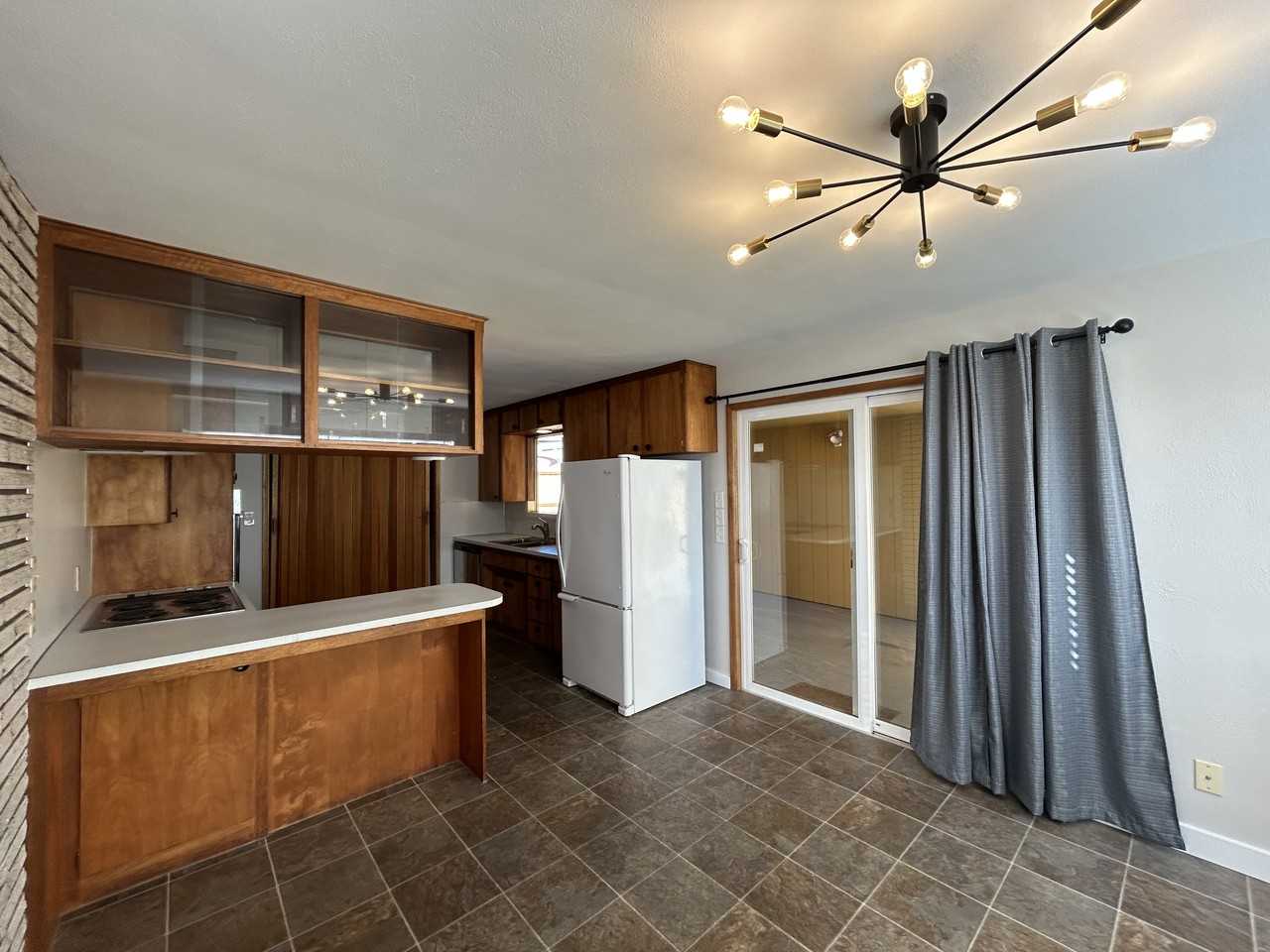 2002 King St #1 - Photo 5 of 14