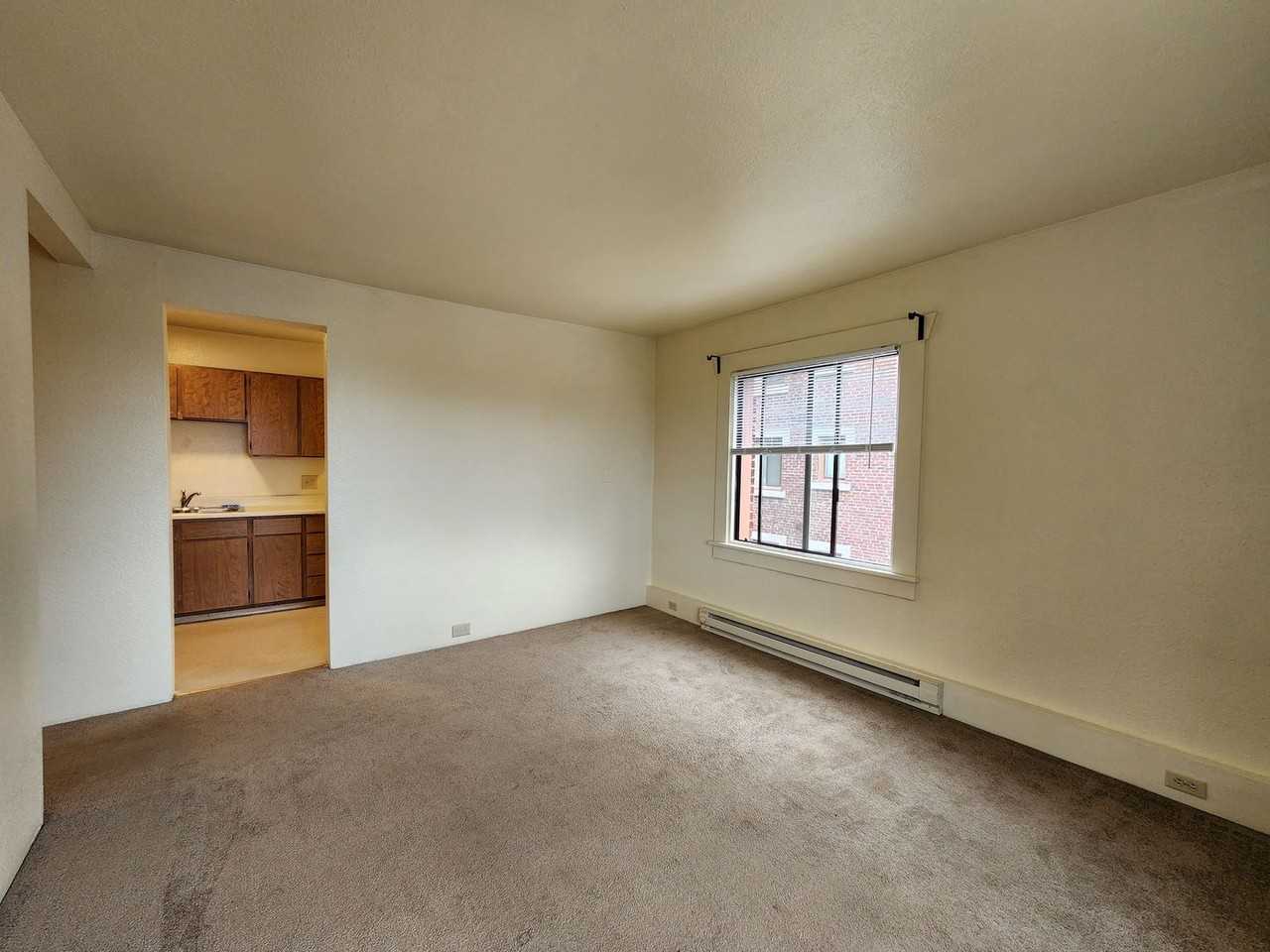 Florence Apartments - Photo 4 of 14