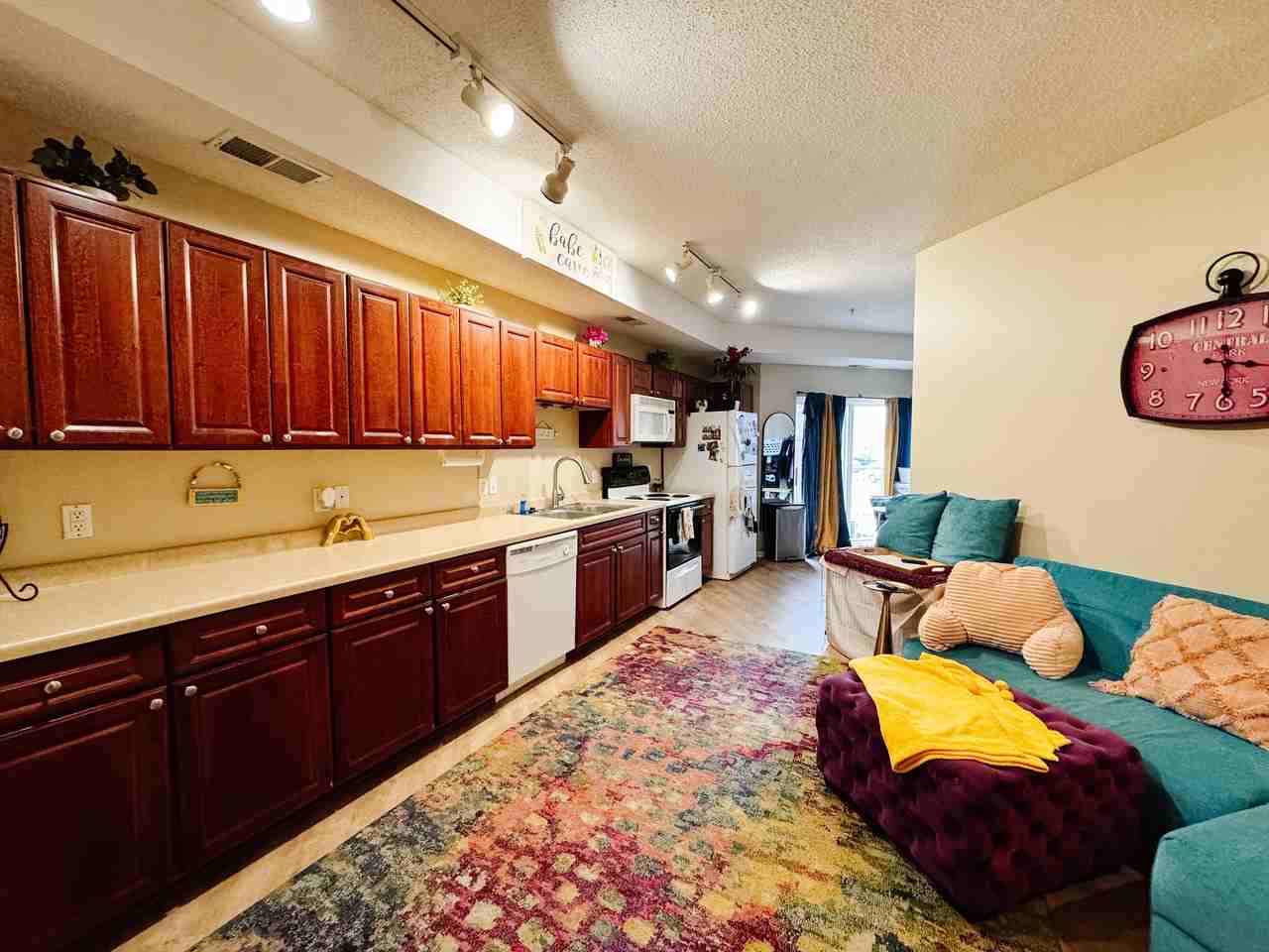 649 Old Highway 8 - 114 #114 - Photo 2 of 28