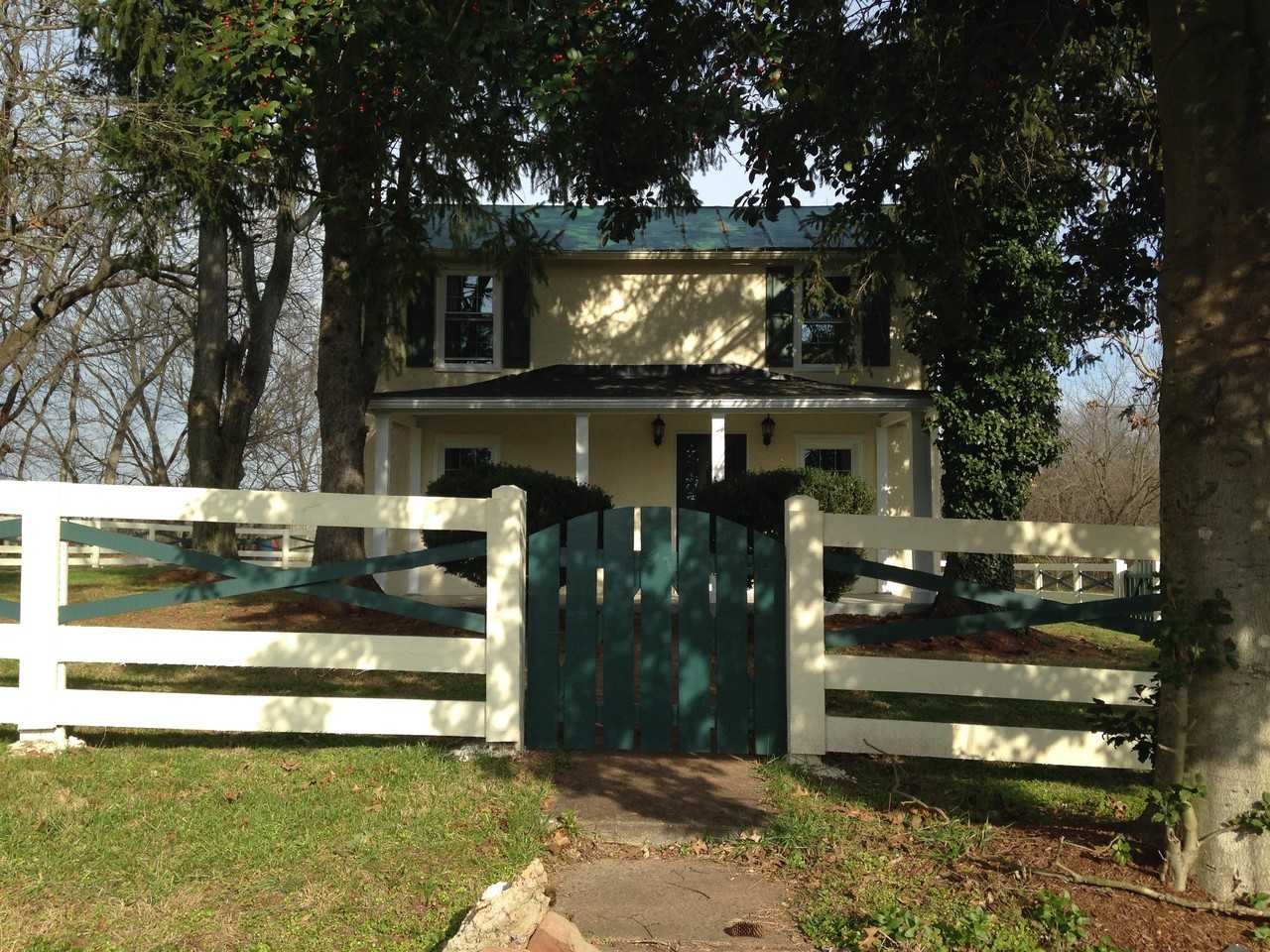 9825 Meetze Rd #1 - Photo 4 of 25