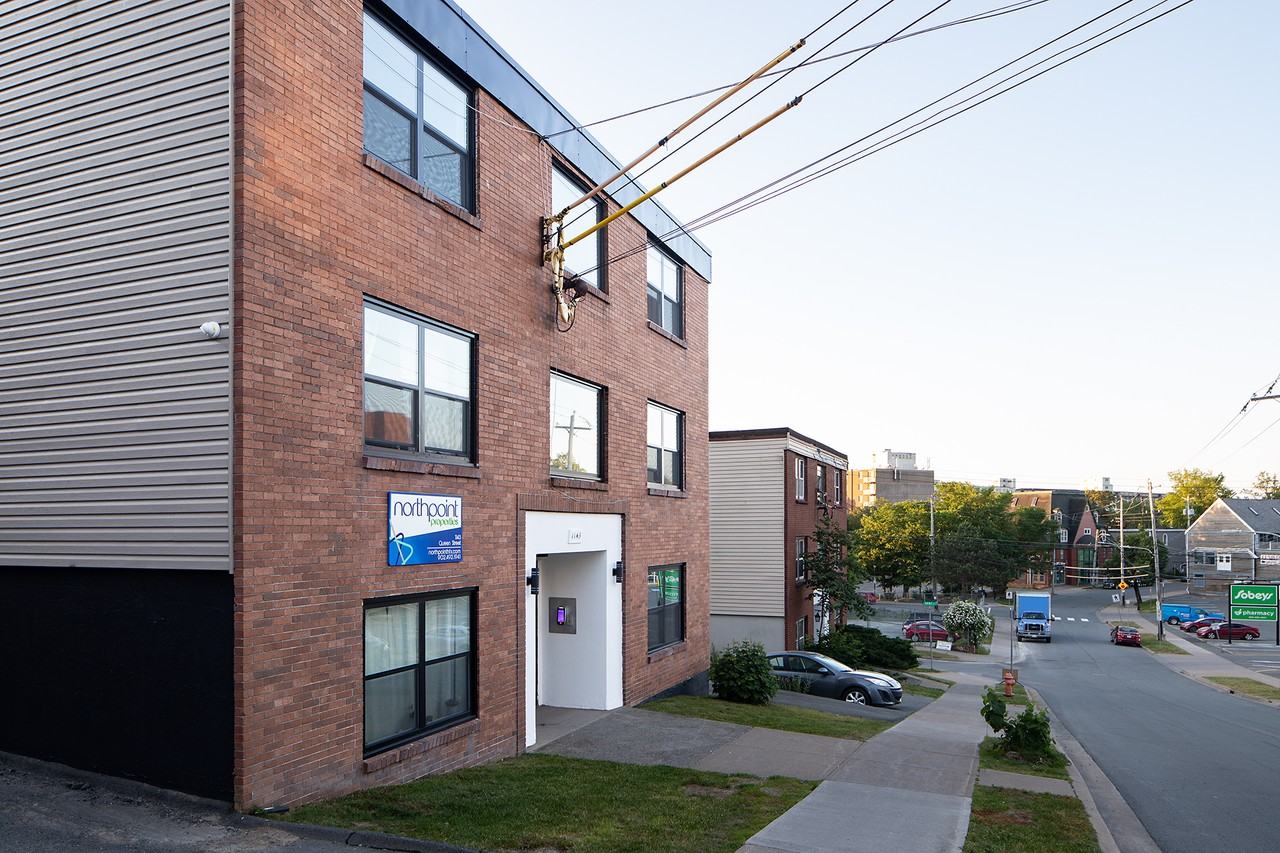 1143 Queen Street - Photo 2 of 11