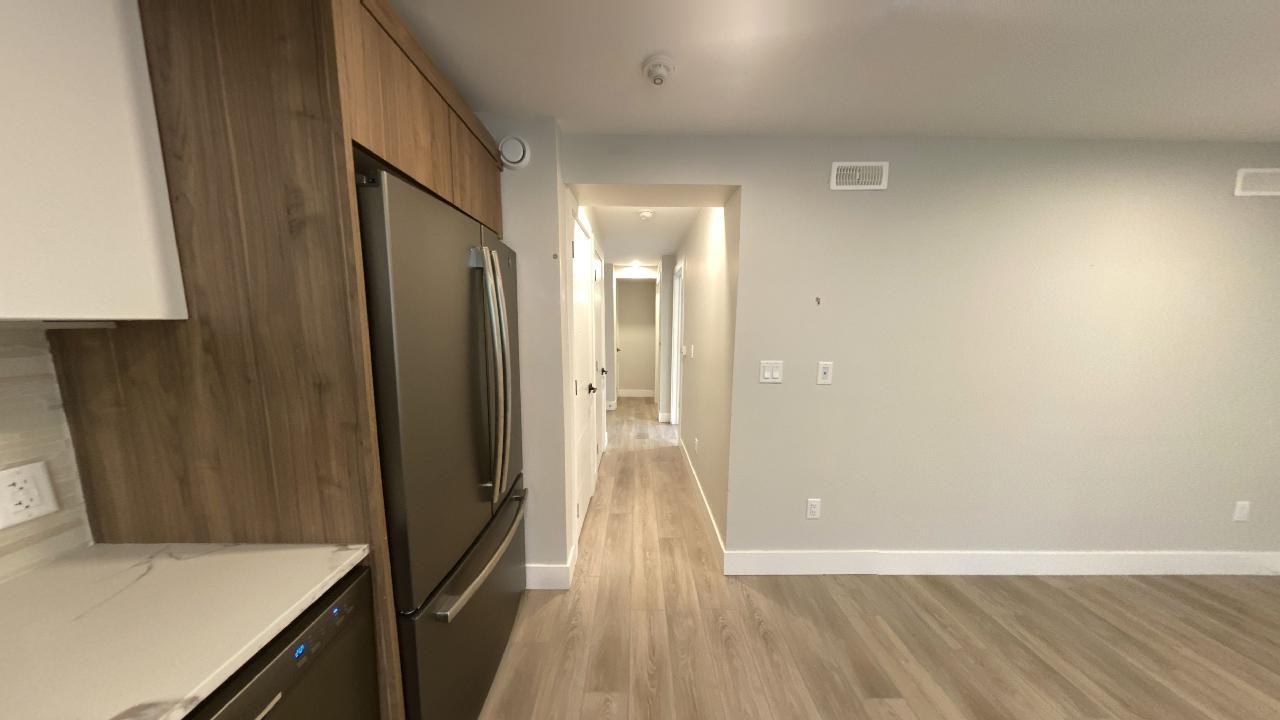 5726 Inglis Street - Photo 7 of 23