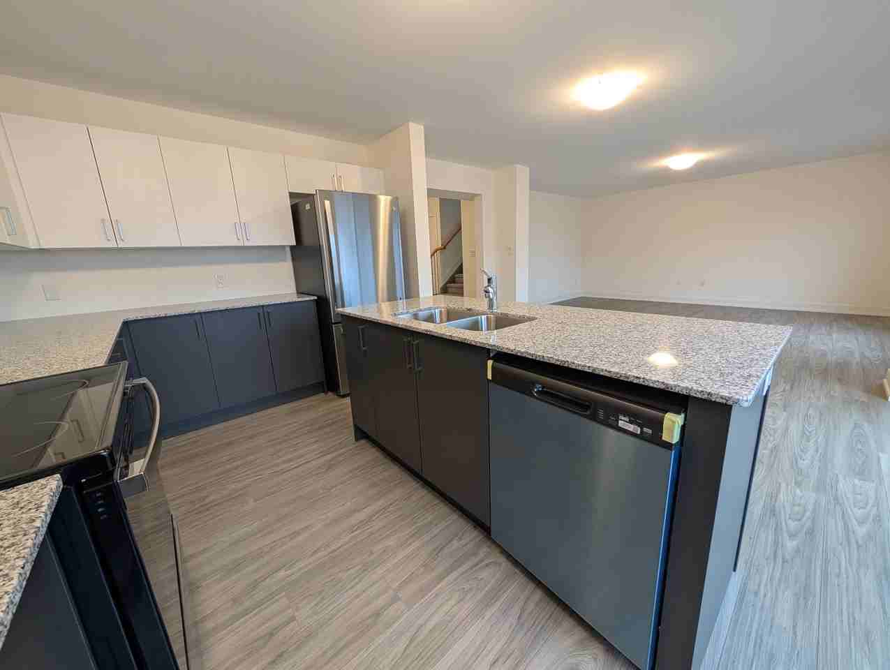 60 Creighton Drive - Photo 3 of 28