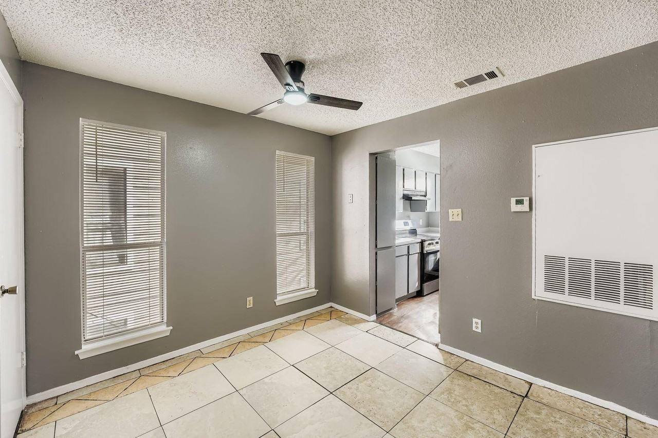 1913 W Loop - Photo 6 of 20