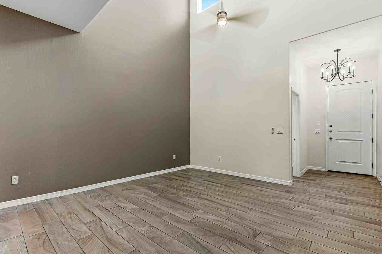 649 La Entrada Cir #1 - Photo 6 of 38