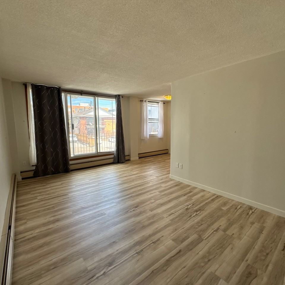 2024 35 Ave Sw #1A - Photo 5 of 11