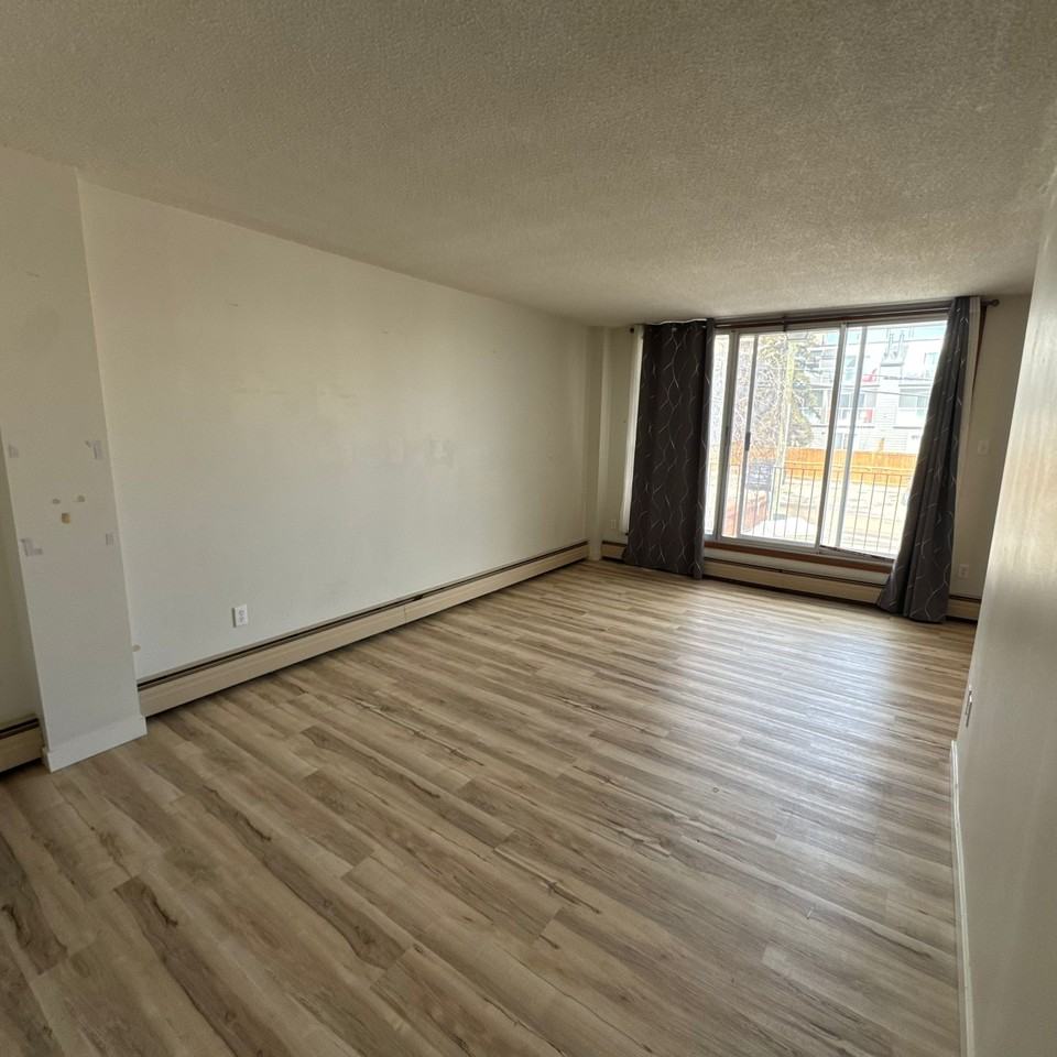 2024 35 Ave Sw #1A - Photo 6 of 11