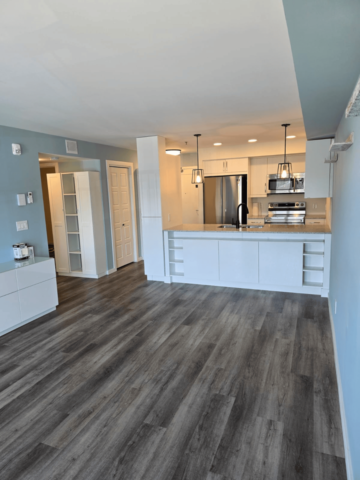 545 Dale Boulevard 219 - Photo 3 of 13