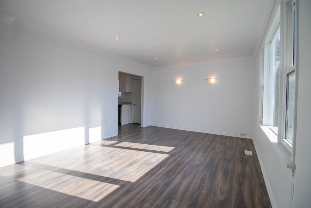 23 St. Patrick St - Photo 2 of 17