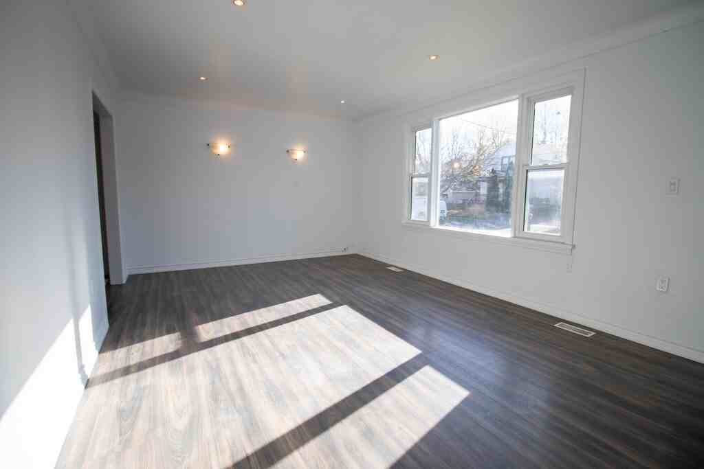 23 St. Patrick St - Photo 3 of 17