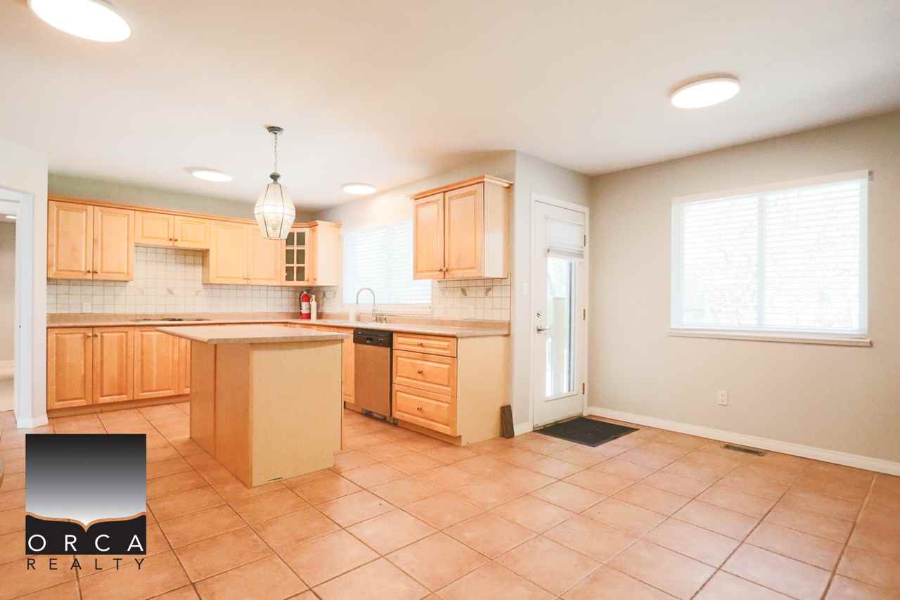 10291 Caithcart Rd - Photo 6 of 23