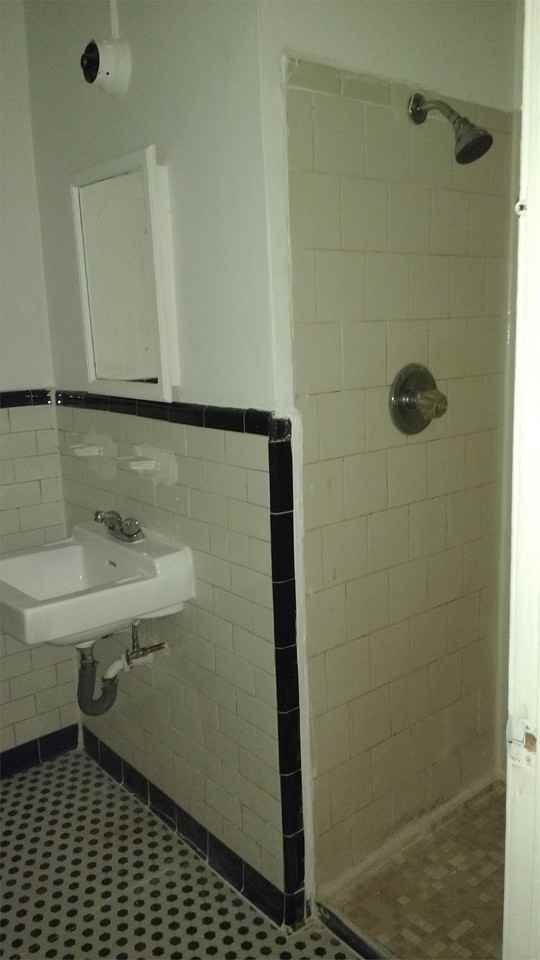 610 Arsan Ave #1 - Photo 7 of 8