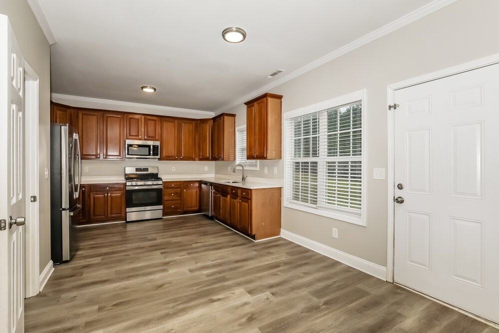 12390 Muir Field Ct - Photo 6 of 17