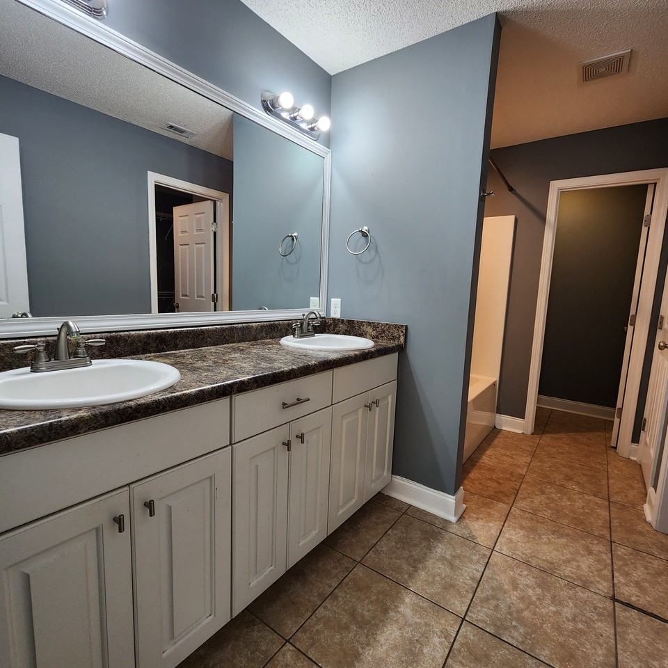 116 Birchleaf Ln #1 - Photo 5 of 11