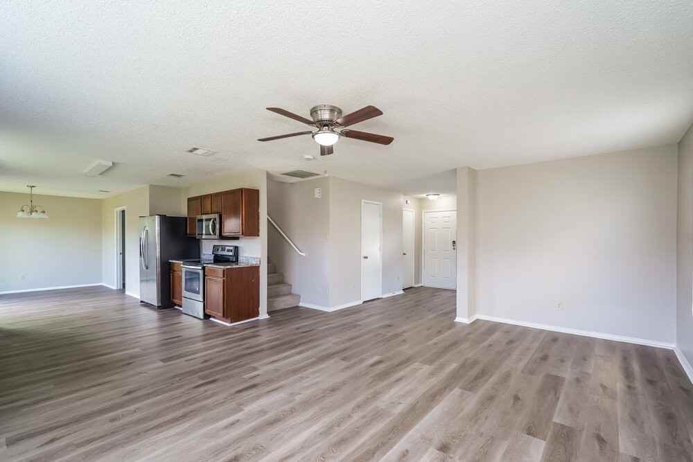 300 Dakota Ridge Dr - Photo 6 of 17