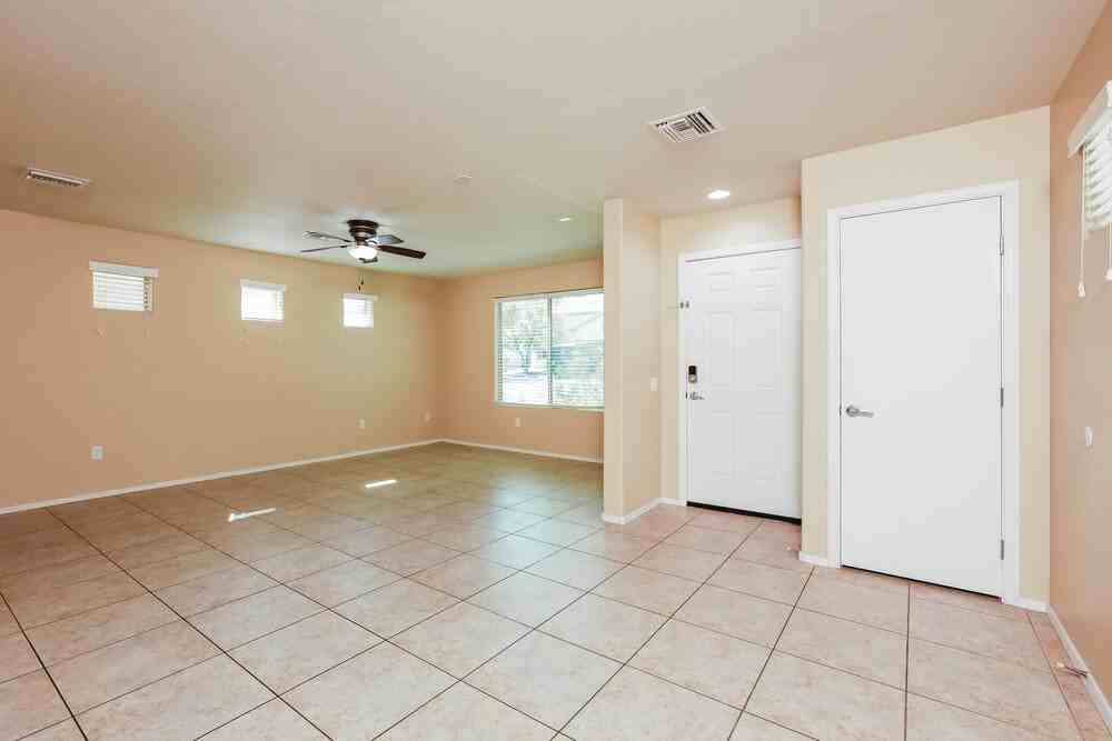 10992 E Gray Mare Trl - Photo 4 of 17
