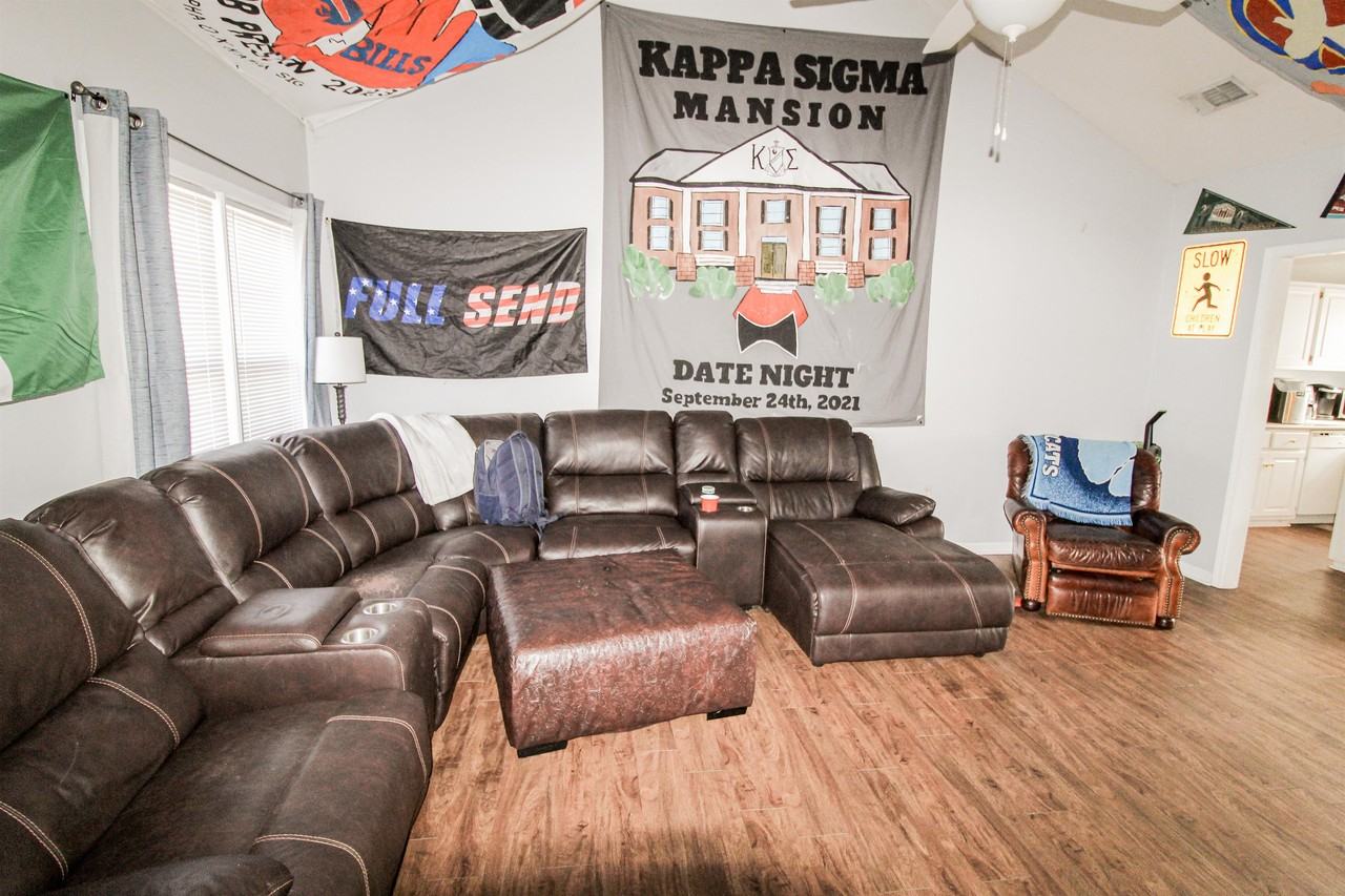 2203 Gretels Hunt #1 - Photo 3 of 14