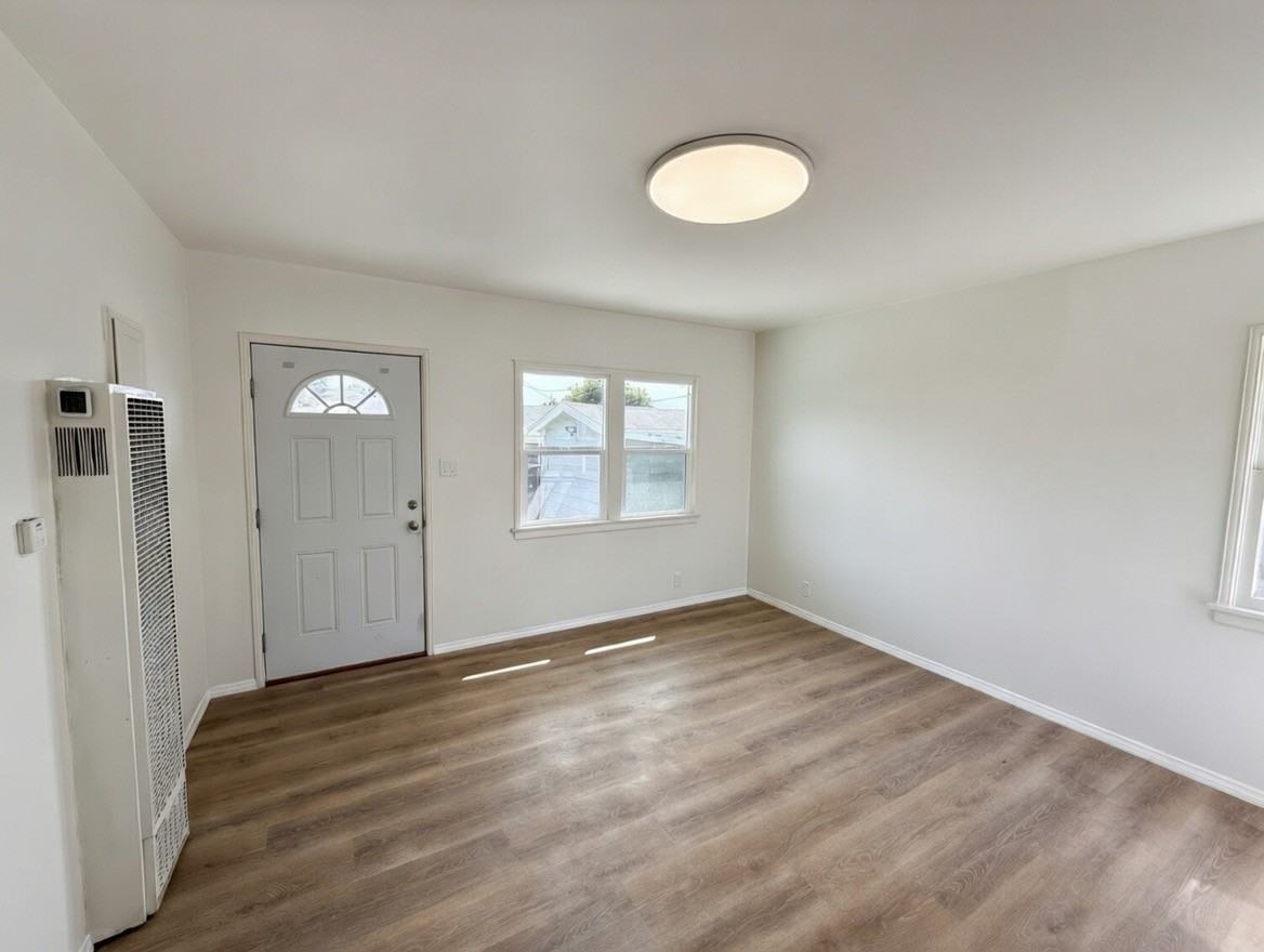 12433 Rose Dr #2 - Photo 4 of 10