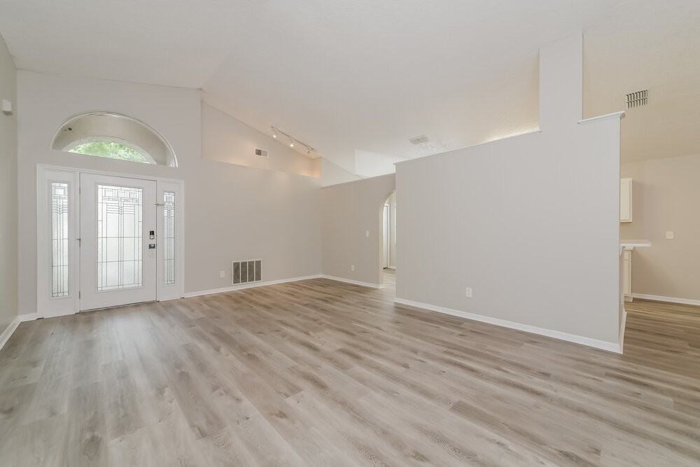 748 White Ivey Ct - Photo 4 of 16