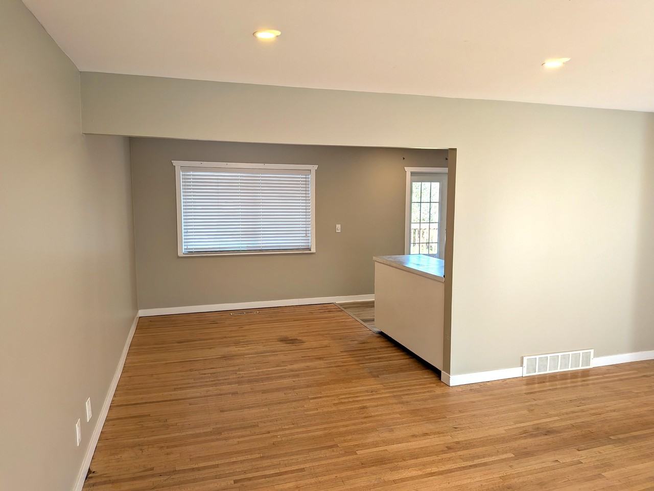 9715 Carleton St #A - Photo 6 of 24