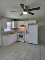 featured image of 406 Ne 24th Pl #4