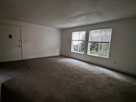 3559 Se Milwaukie Ave - Photo 1 of 1