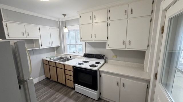 1306 Mott Ave #1 - Photo 5 of 9