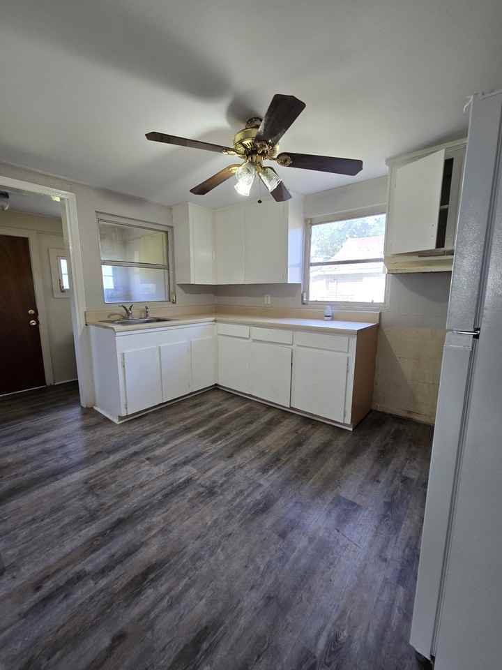 305 Blyth Rd #1 - Photo 4 of 7