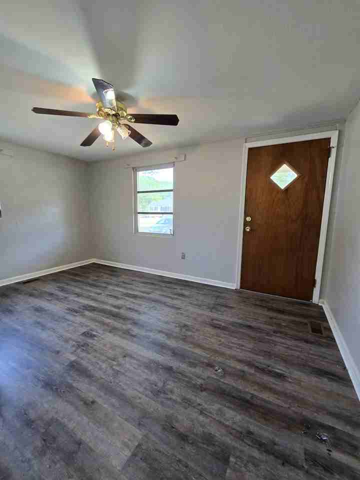 305 Blyth Rd #1 - Photo 5 of 7