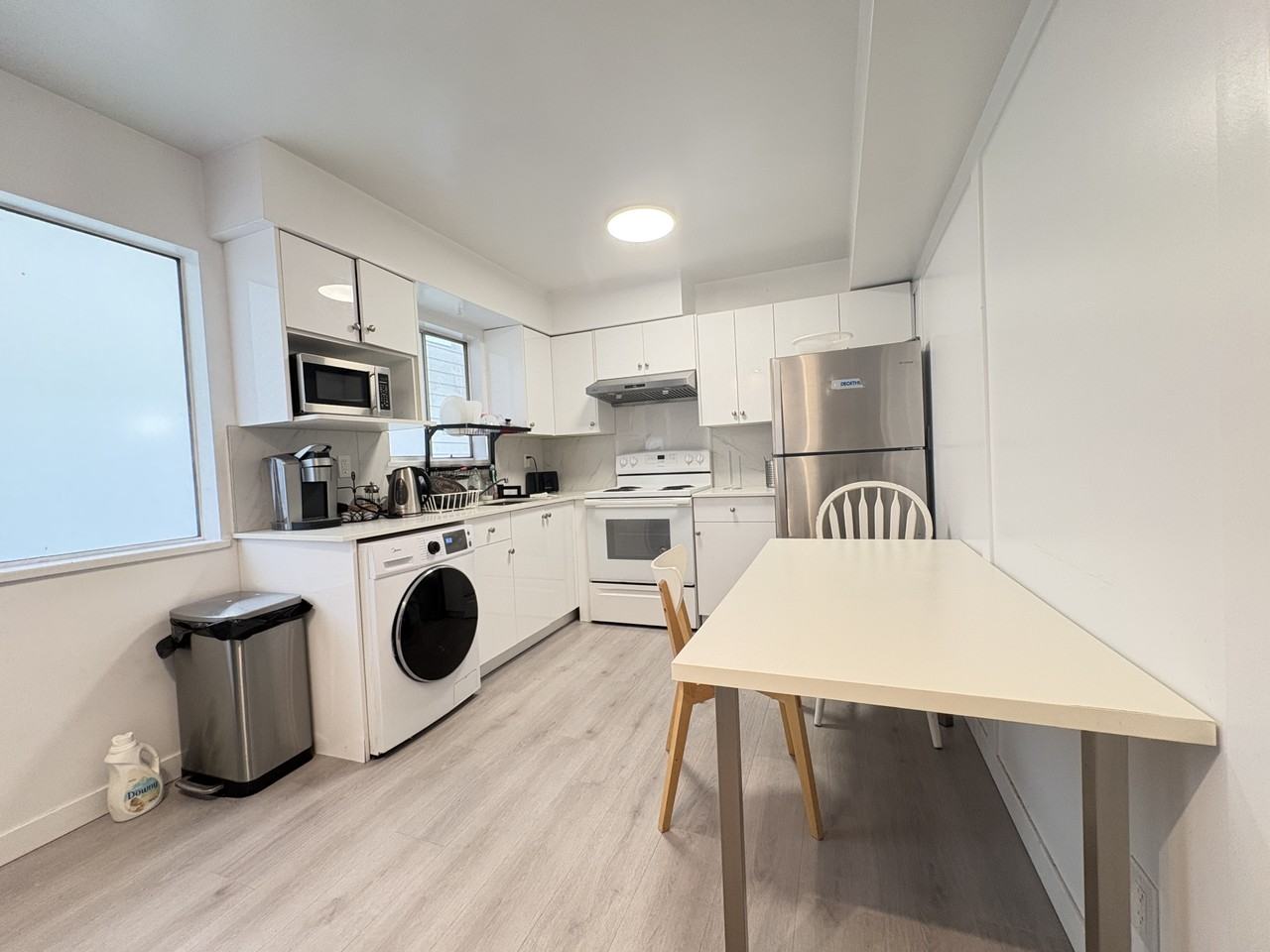 4876 Earles St Uppr - Photo 2 of 11