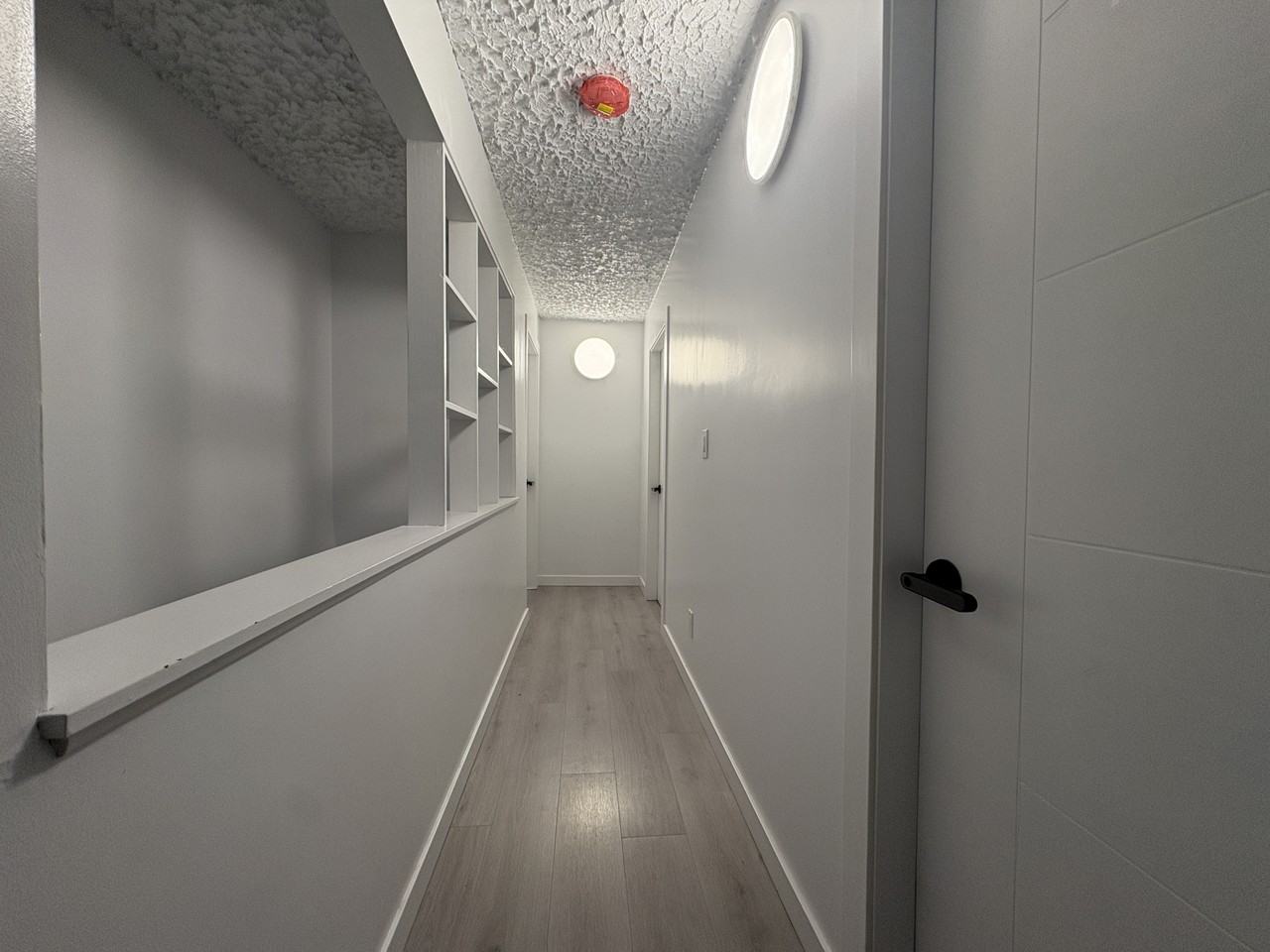 4876 Earles St Uppr - Photo 4 of 11