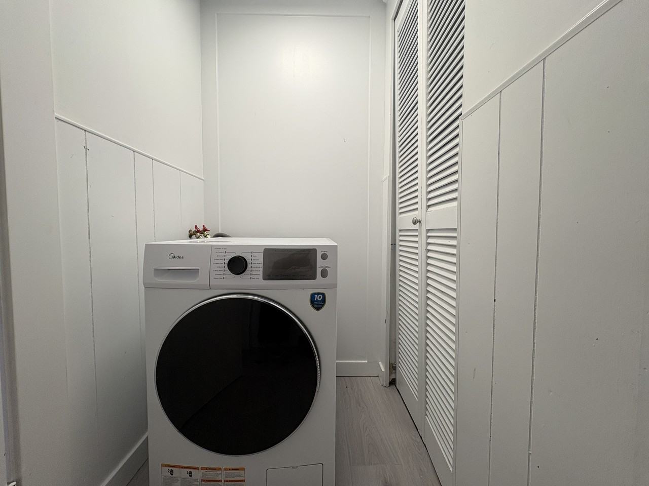 4876 Earles St Ground Fl #GL - Photo 6 of 7