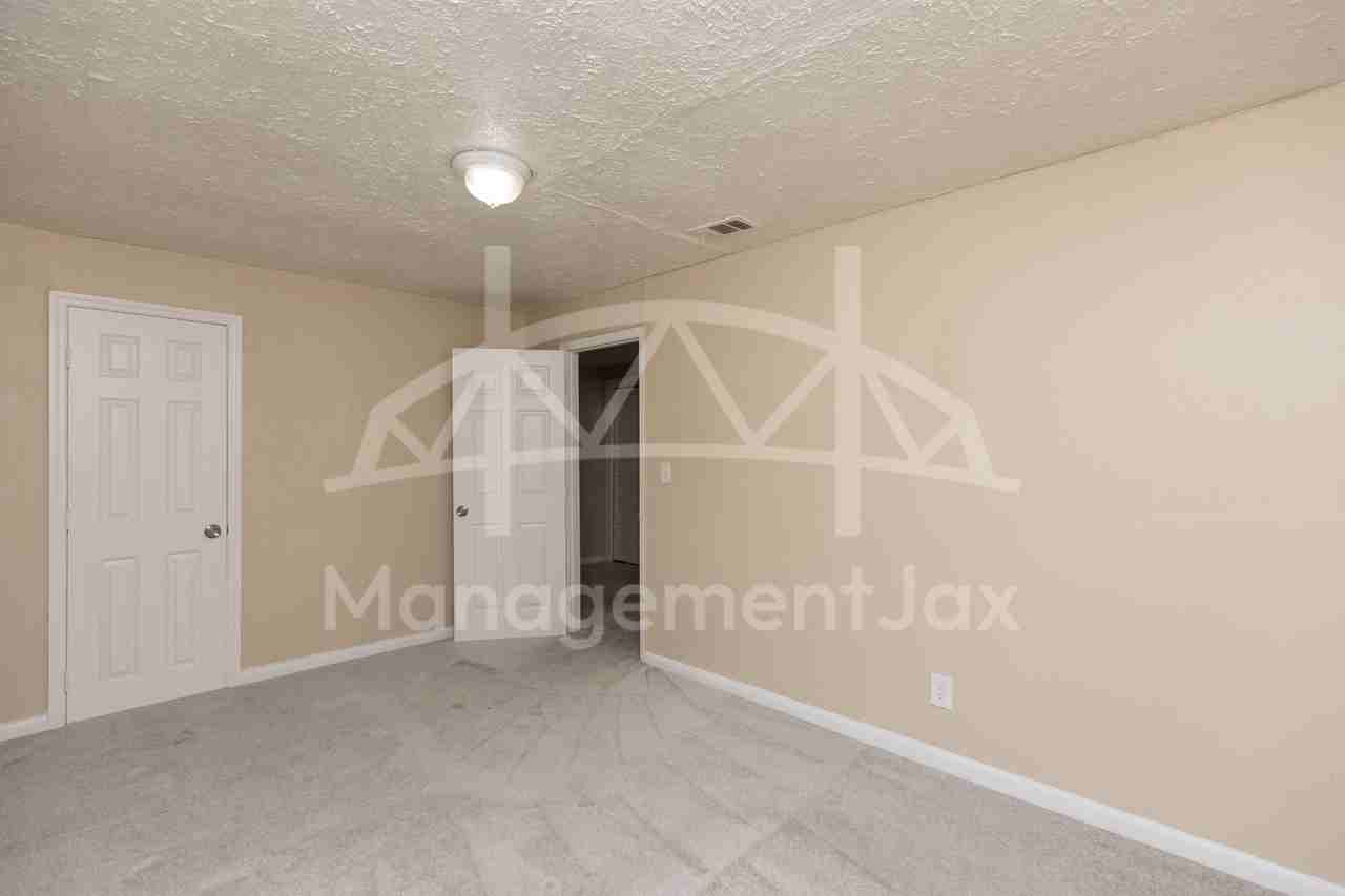 2210 Pullman Ave #1 - Photo 7 of 15